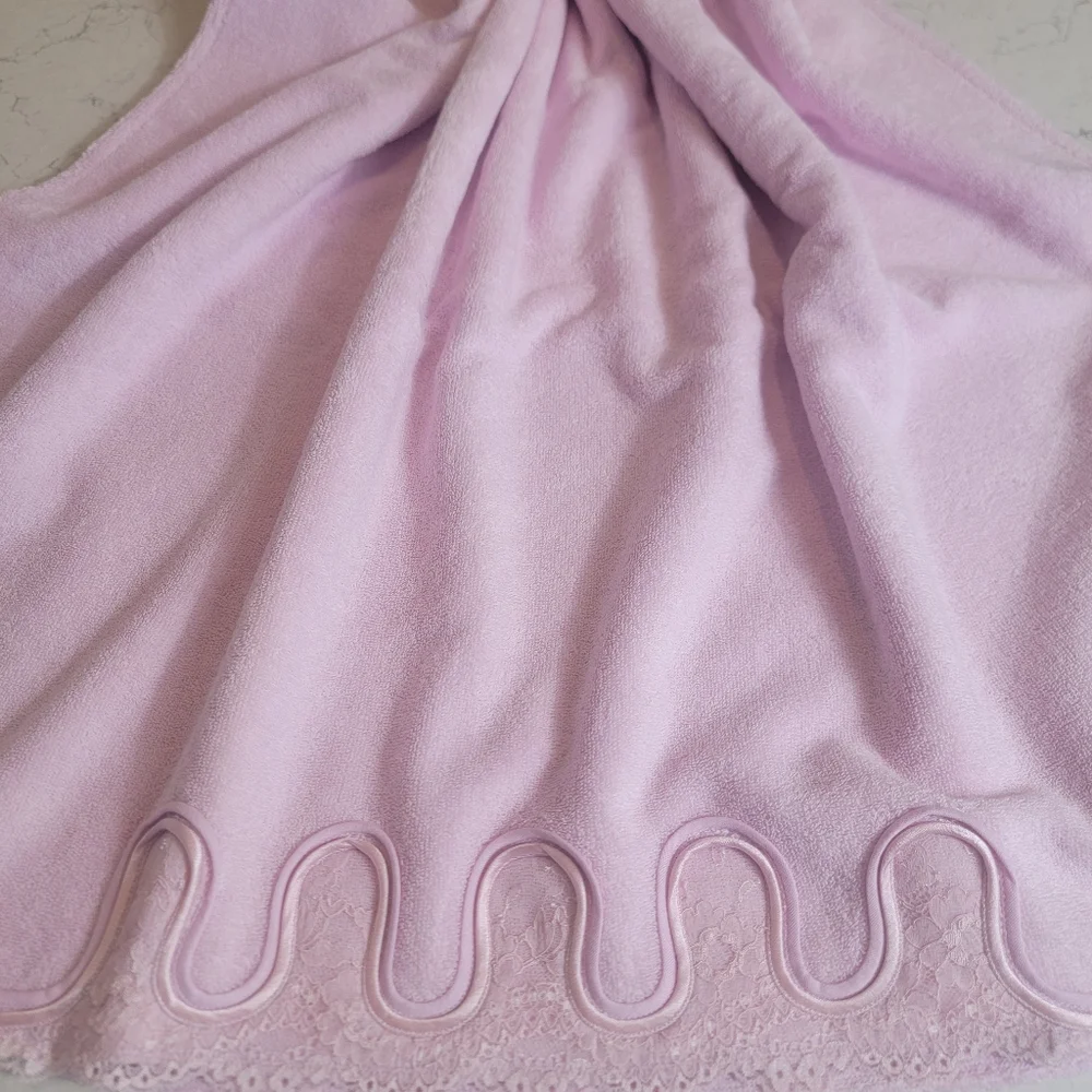 La Perla Terri cloth silk lace embroidery lilac lavender purple towel XL 54x35